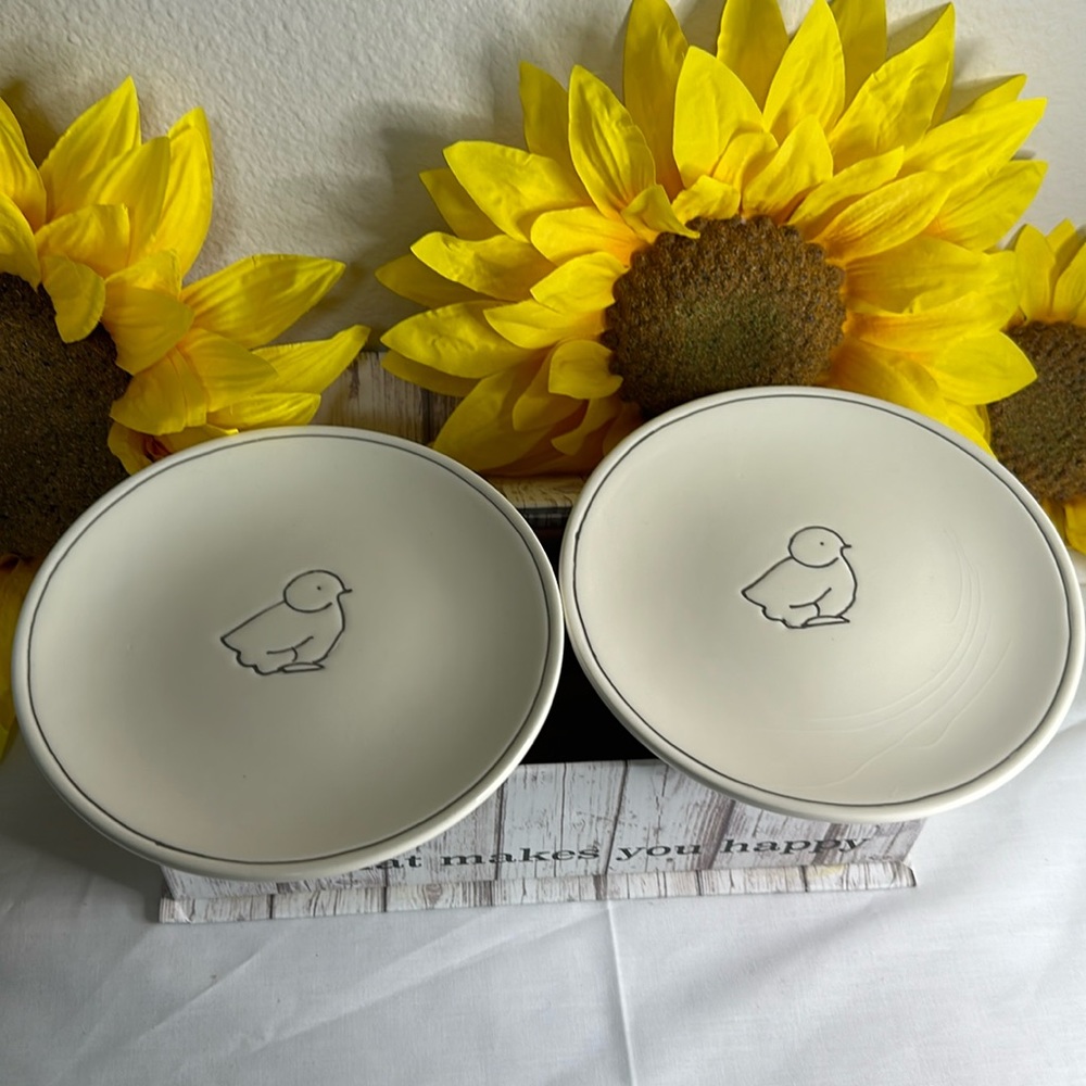 TAG set of 2 appetizer plates